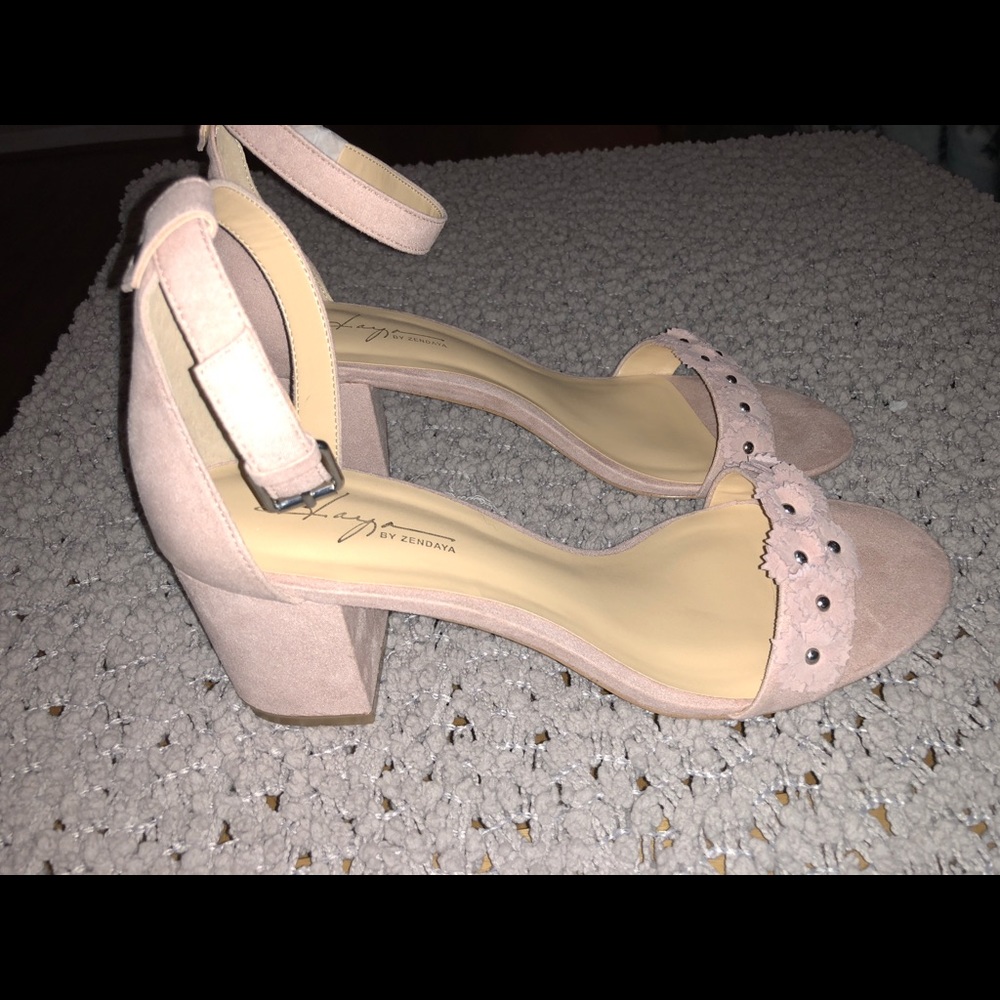 Size 10m Zendaya Marietta flowered sandal